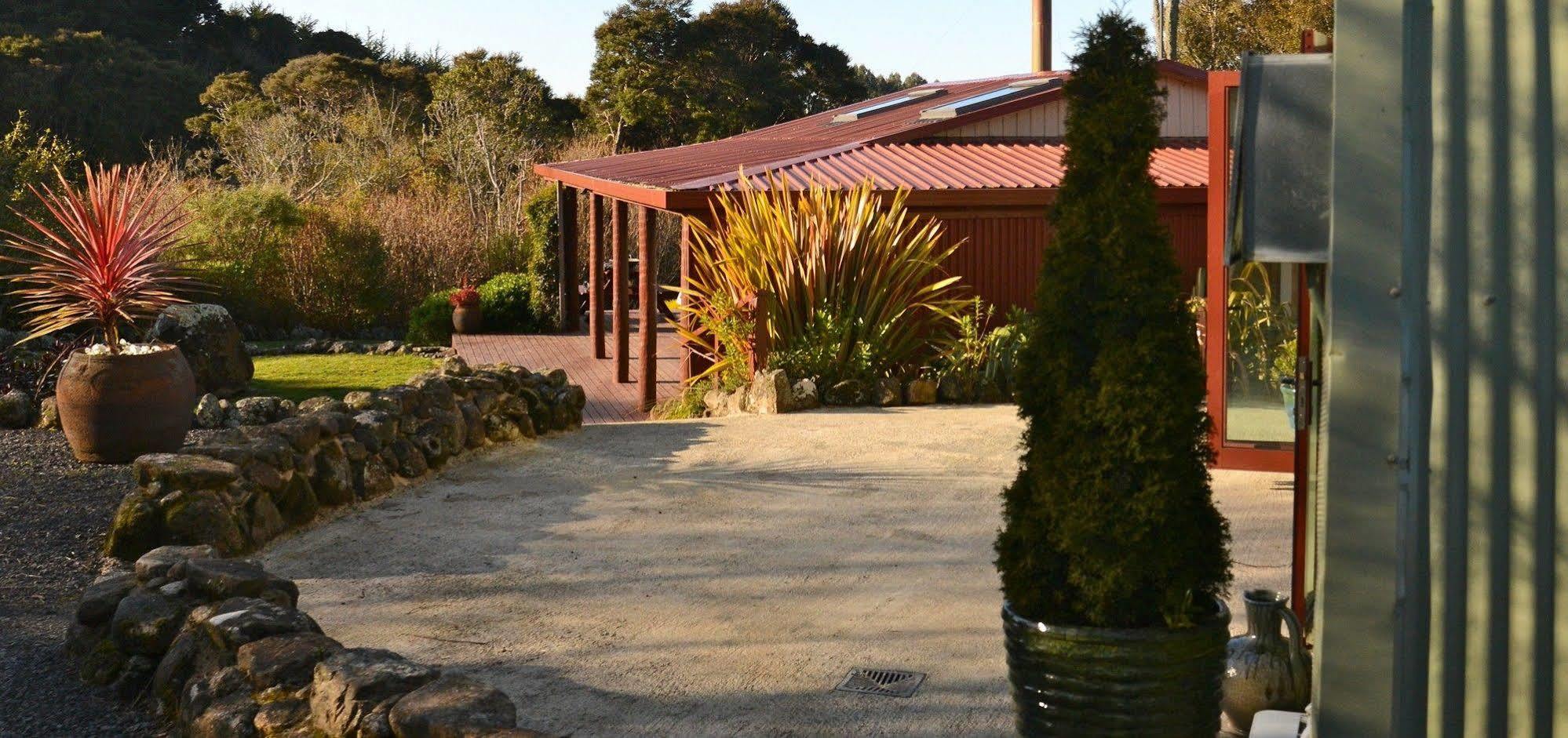 Barn Bed And Breakfast Waitati エクステリア 写真